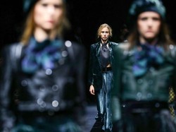 Fashion Show Armani Kosong Tanpa Tamu karena Virus Corona