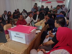 Hingga Hari Terakhir, KPU Surabaya Hanya Terima 2 Berkas dari 4 Calon Independen