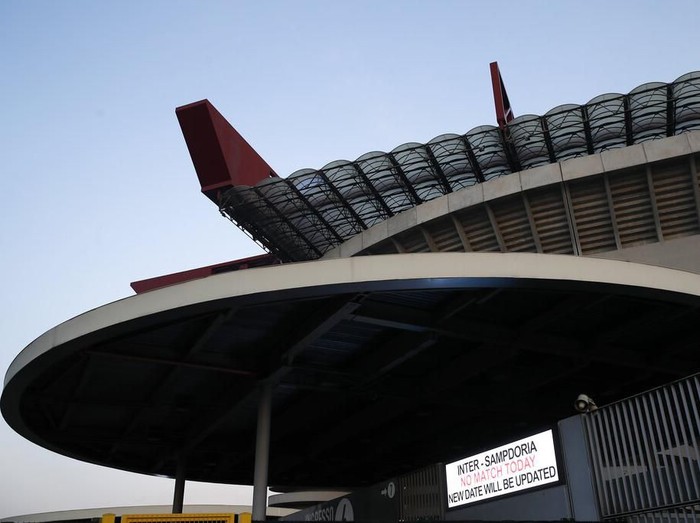 Wabah virus corona berdampak pada pertandingan sepakbola di Italia. Sejumlah stadion yang sebelumnya jadi lokasi pertandingan ditutup sementara imbas COVID-19.