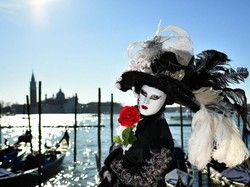 Dibayangi Virus Corona, Karnaval Venesia Dihentikan