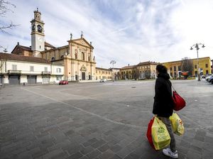 Bisakah Warga Italia Ubah Kebiasaan Nongkrong di Luar Rumah Demi Cegah Corona?