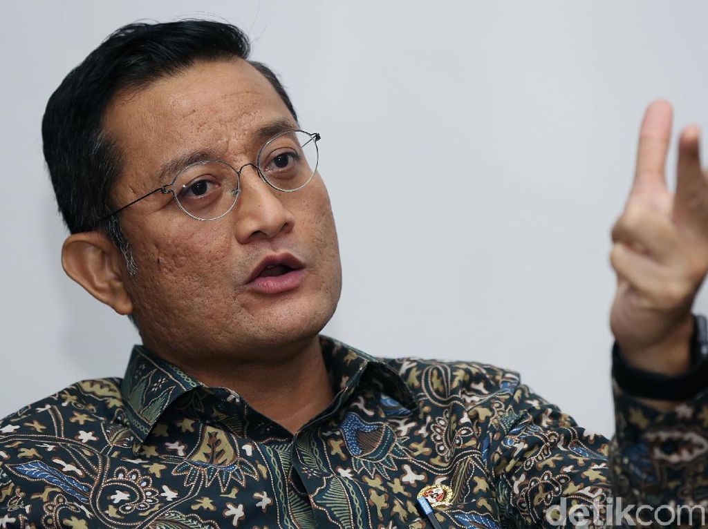 Melihat Lagi Momen Juliari Minta Divonis Bebas Sebab Menderita Dihujat