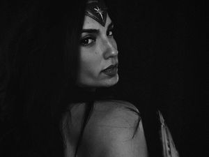 Kenalkan Ini Lis, Cewek yang Mirip Banget Gal Gadot Si Wonder Woman Kenalkan Ini Lis, Cewek yang Mirip Banget Gal Gadot Si Wonder Woman