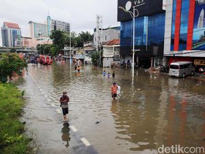 Banjir Lagi, Tips Agar Kaki Nggak Kena Jamur Ini Perlu Dicoba Banjir Lagi, Tips Agar Kaki Nggak Kena Jamur Ini Perlu Dicoba