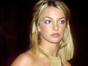 Sebelum Ngaco di VMA 2007, Britney Spears Pesta dengan P Diddy Sebelum Ngaco di VMA 2007, Britney Spears Pesta dengan P Diddy
