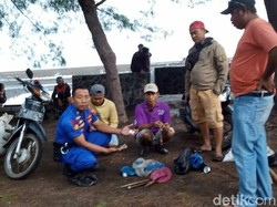 20 Orang Diringkus Saat Tepergok Racuni Ikan di Pantai Situbondo