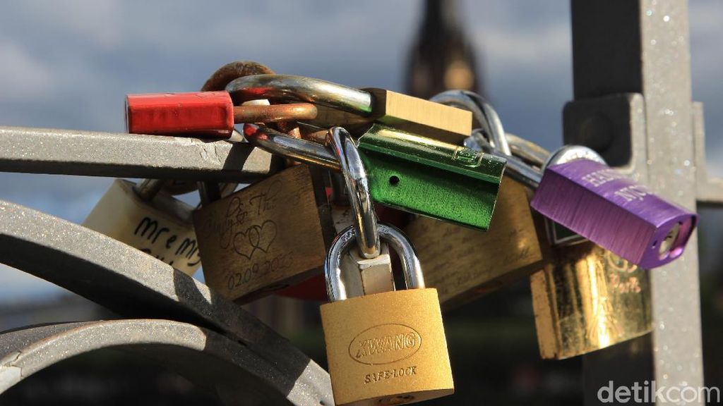 Jembatan Gembok Cinta Frankfurt Jembatan Gembok Cinta Frankfurt