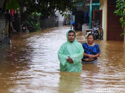 Kominfo Sebut 1.122 BTS Sempat Down Gegara Banjir Jabodetabek