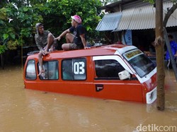 Berangsur Pulih, Ratusan BTS Masih Tumbang Akibat Banjir