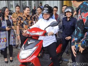 Saat Risma Takut Kendarai Motor Tanpa Pelat Nomor