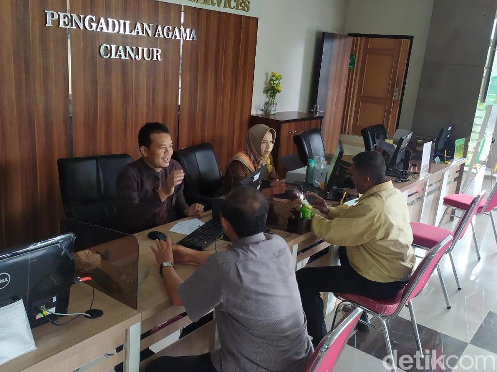 Istri Lebih Mapan Dibanding Suami Picu Perceraian di Cianjur Istri Lebih Mapan Dibanding Suami Picu Perceraian di Cianjur