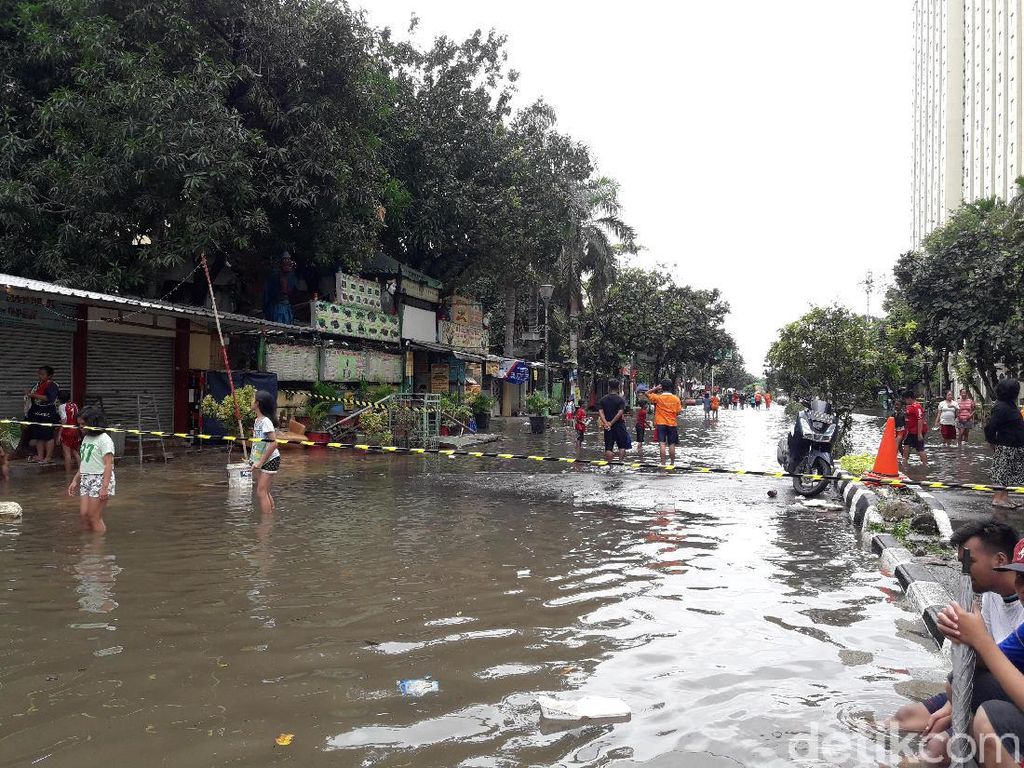 12 RW Sekitar Underpass Kemayoran Banjir, Warga: Ini Paling Parah