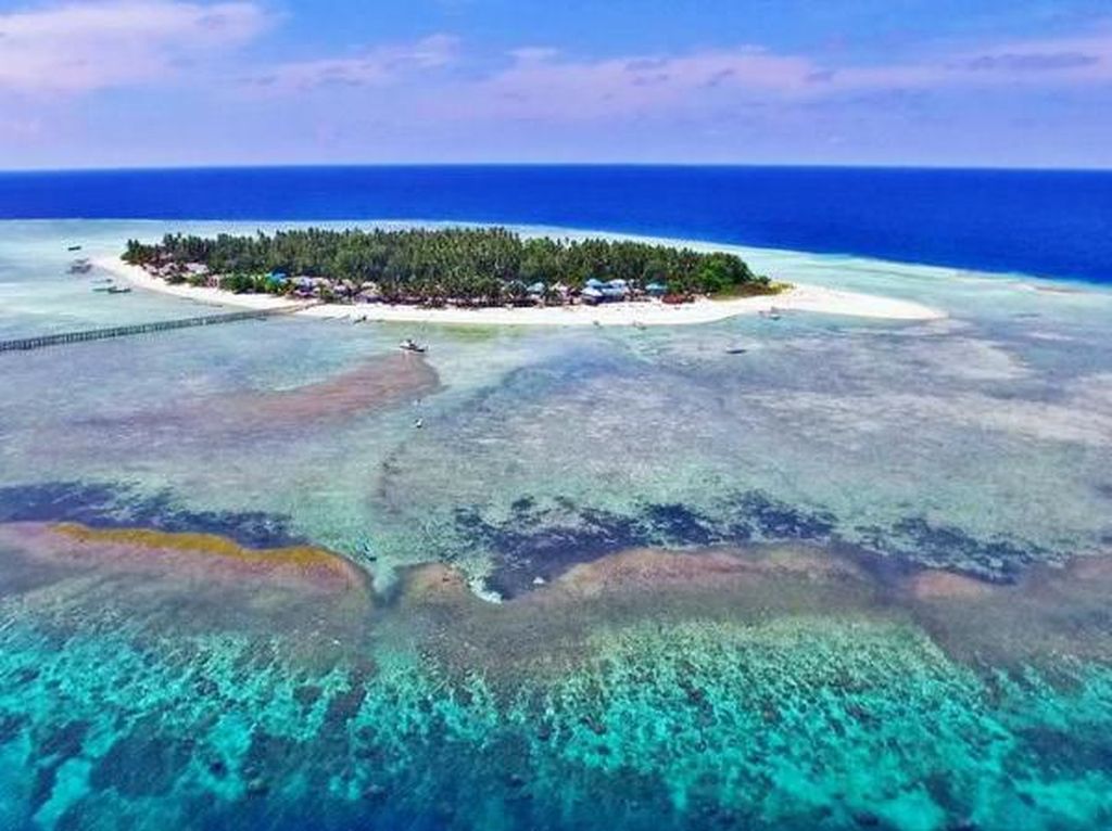 Pulau Secantik Ini Ada di Kalimantan Timur Pulau Secantik Ini Ada di Kalimantan Timur