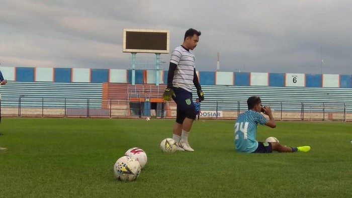 Mantan kiper PSMS Medan, Rangga Saputra, mengikuti trial di Persela Lamongan