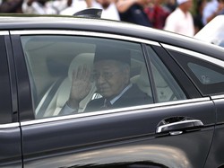 Jadi PM Interim, Mahathir Kembali Bekerja di Kantor PM Malaysia