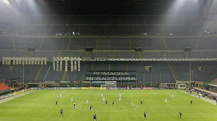 MILAN, ITALY - SEPTEMBER 28: A general view of the empty stands during the UEFA Champions League Group H match between Internazionale and Glasgow Rangers on September 28, 2005 at the San Siro in Milan, Italy. (Photo by Laurence Griffiths/Getty Images)
