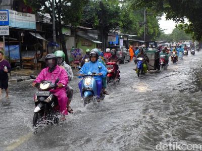Jalan Pondok Kopi Ujung Tergenang 30 Cm
