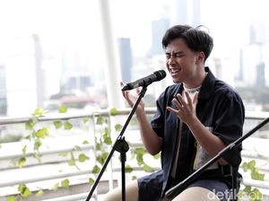 Vidi Aldiano Blak-blakan Hidup dengan Satu Ginjal Vidi Aldiano Blak-blakan Hidup dengan Satu Ginjal