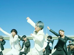 Viral Celana Rp 81 Juta Jimin BTS Robek Saat Joget di Video Klip Terbaru