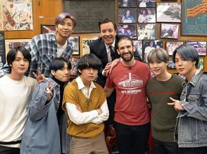 Tampil di Tonight Show, BTS Diajak Jimmy Fallon Nikmati New York