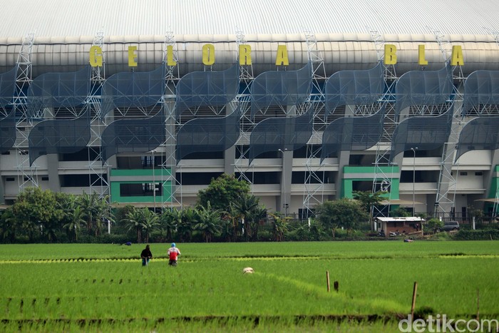 Menanti Stadion GBLA Jadi Kandang Persib Bandung Dinas Tata Ruang (Distaru) Kota Bandung, telah mengajukan pengkajian kembali Stadion GBLA. Nantinya stadion ini akan menjadi kandang bagi Persib Bandung.