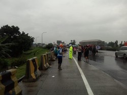 Pemukiman Dekat Tol Bitung Banjir, Warga Sempat Naik ke Jalan