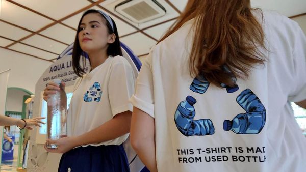 Kolaborasi Grab dan Aqua Kelola Sampah Plastik