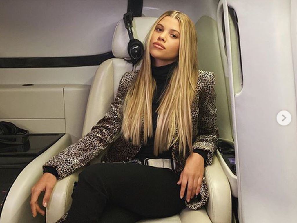 Scott Dissick Kirim Makanan untuk Sofia Richie Pakai Jet Pribadi Scott Dissick Kirim Makanan untuk Sofia Richie Pakai Jet Pribadi