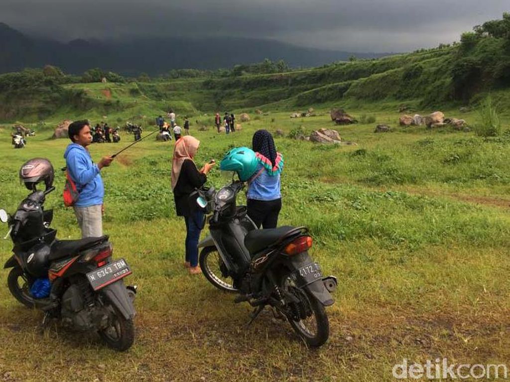 Edan! Ranu Manduro di Mojokerto Diserbu Ribuan Pelancong Edan! Ranu Manduro di Mojokerto Diserbu Ribuan Pelancong