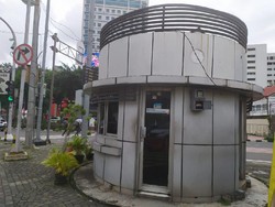 Pelaku Pelemparan Pospol Tugu Tani Menteng Diburu, CCTV Dicek Polisi