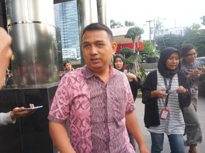 Satpam Kantor Sekjen PDIP Hasto Turut Diperiksa KPK Terkait Suap PAW Satpam Kantor Sekjen PDIP Hasto Turut Diperiksa KPK Terkait Suap PAW