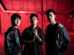 Weird Genius Manggung di Tomorrowland, Yellow Claw Titip Rendang