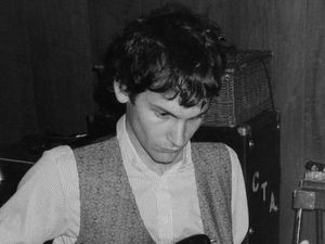 David Roback dari Mazzy Star Meninggal di Usia 61 Tahun