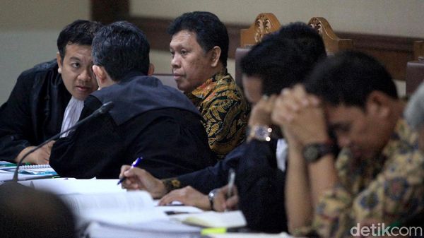 Dua Tersangka Suap Distribusi Gula Jalani Sidang Lanjutan