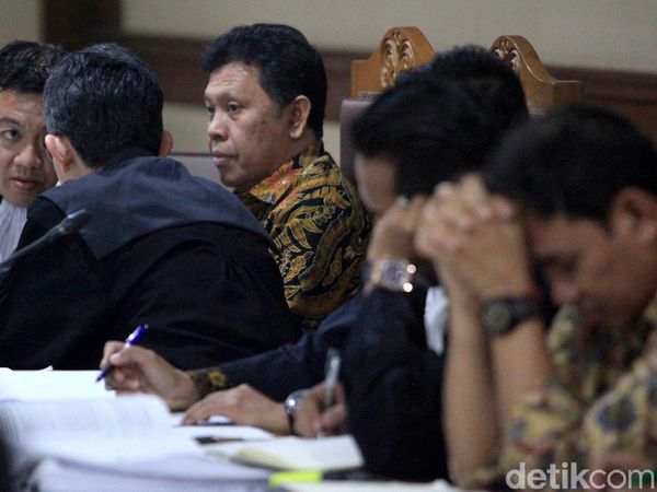 Dua Tersangka Suap Distribusi Gula Jalani Sidang Lanjutan