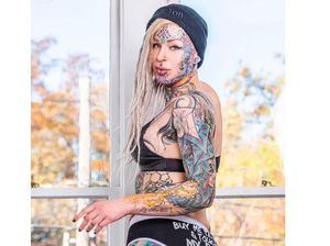 Transformasi Wanita yang Tubuh hingga Wajah Dihiasi Tato, Dulunya Beda Banget