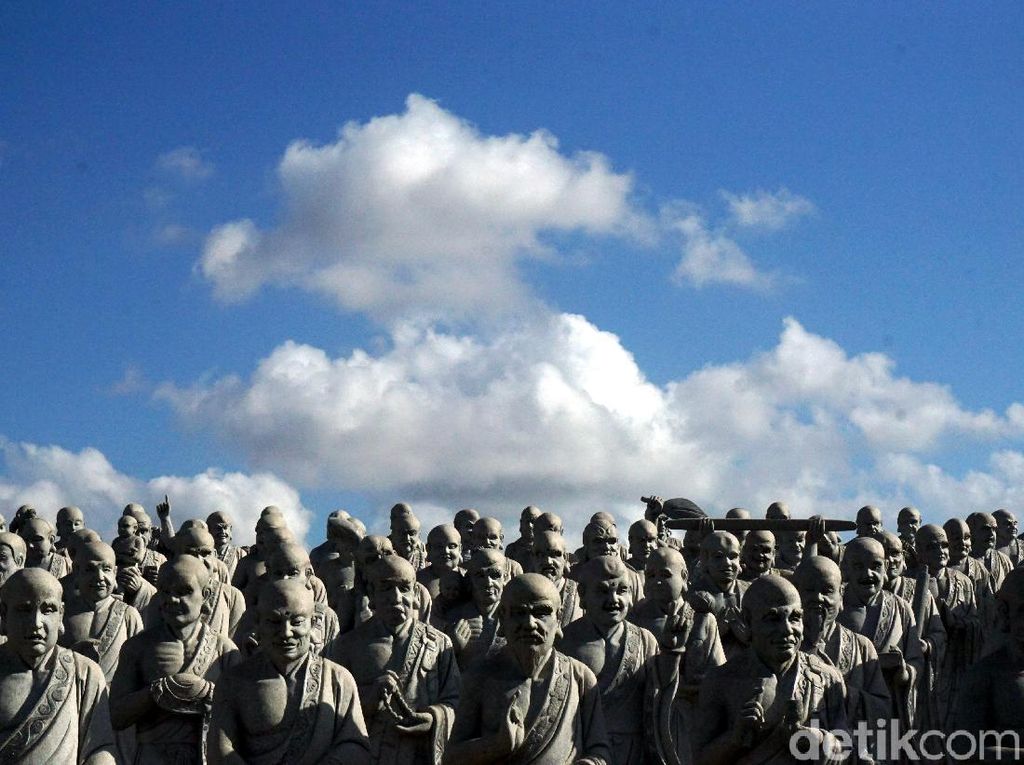 Vihara 1.000 Patung di Tanjungpinang yang Unik dan Megah