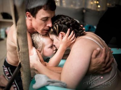 10 Foto Proses Melahirkan Terbaik 2020 yang Menakjubkan