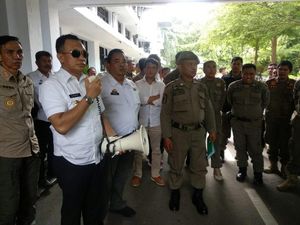 Ketua DPRD Makassar Minta Pj Walkot Tuntaskan Tuntutan Satpol PP Ketua DPRD Makassar Minta Pj Walkot Tuntaskan Tuntutan Satpol PP