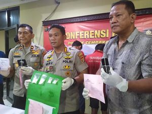 Polisi Tangkap 2 Pengedar Sabu di Cempaka Putih Jakpus Polisi Tangkap 2 Pengedar Sabu di Cempaka Putih Jakpus