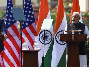 India Tunda Beli Senjata-Pesawat AS Usai Digebuk Trump Tarif 50% India Tunda Beli Senjata-Pesawat AS Usai Digebuk Trump Tarif 50%
