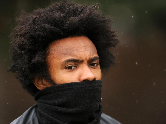 COBHAM, ENGLAND - FEBRUARY 24: Willian of Chelsea walks out ahead of a training session ahead of their UEFA Champions League Round of 16 first leg match against Bayern Munich at Chelsea Training Ground on February 24, 2020 in Cobham, England. (Photo by Alex Burstow/Getty Images)