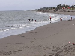 Pantai Syiah Kuala, Tempat Bersantai dan Wisata Religi di Banda Aceh