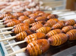 Gurih Krenyes! Serangga Bisa Jadi Makanan Enak di 5 Negara Ini