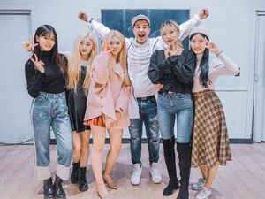 Dibimbing Glenn Alinskie dan Chelsea Olivia, CRAXY Siap Debut Lewat Aria Dibimbing Glenn Alinskie dan Chelsea Olivia, CRAXY Siap Debut Lewat Aria