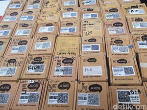 Polisi Tangkap Pemasok SIM Card untuk Order Fiktif Ojek Online Polisi Tangkap Pemasok SIM Card untuk Order Fiktif Ojek Online