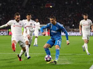 Lyon Harusnya Bisa Cetak Lebih dari Satu Gol ke Gawang Juventus Lyon Harusnya Bisa Cetak Lebih dari Satu Gol ke Gawang Juventus