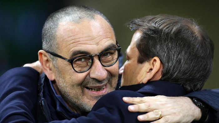 Maurizio Sarri LYON, FRANCE - FEBRUARY 26: Juventus head coach Maurizio Sarri during the UEFA Champions League round of 16 first leg match between Olympique Lyon and Juventus at Parc Olympique on February 26, 2020 in Lyon, France. (Photo by Catherine Ivill/Getty Images)