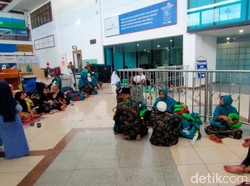 Arab Saudi Setop Umroh, Penerbangan Surabaya-Jeddah Ada yang Dibatalkan