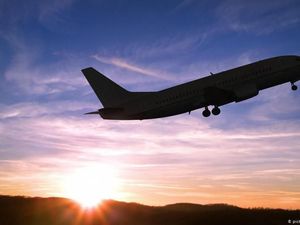 Penerbangan Butuh Waktu Lama untuk Normal, 50% Maskapai Akan Bangkrut Penerbangan Butuh Waktu Lama untuk Normal, 50% Maskapai Akan Bangkrut